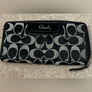 Coach wallet